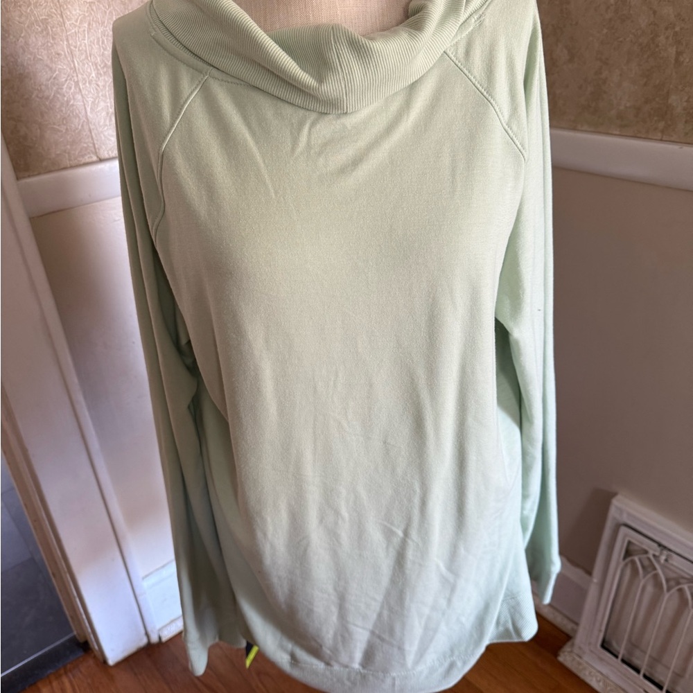 Kohl's Brixton Green Lightweight sweatshirt